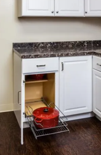 15" Metal Pullout Basket